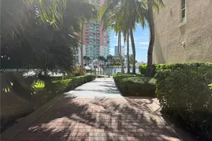 3330 NE 190th St, Aventura, FL 33180 - Photo 57