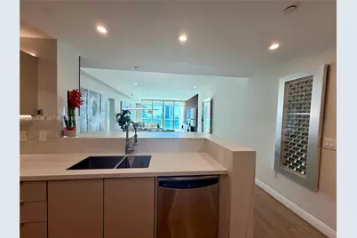 3330 NE 190th St #2711, Aventura, FL 33180 - Photo 25