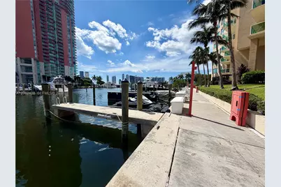 3330 NE 190th St #2711, Aventura, FL 33180 - Photo 59