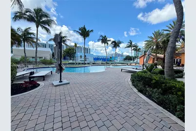 3330 NE 190th St #2711, Aventura, FL 33180 - Photo 49