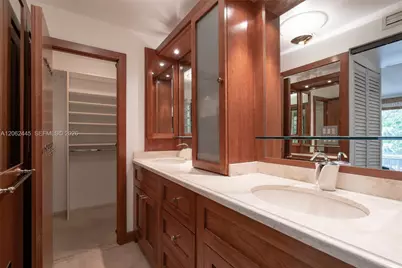 2901 S Bayshore Dr #2G, Miami, FL 33133 - Photo 11