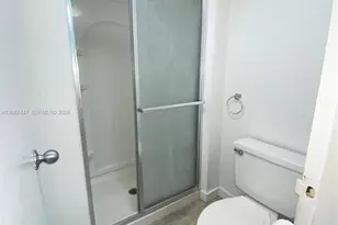 6414 E Miami Lakes Dr E, Miami Lakes, FL 33014 - Photo 19