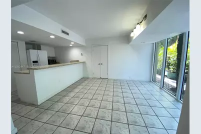 6414 E Miami Lakes Dr E #0, Miami Lakes, FL 33014 - Photo 17