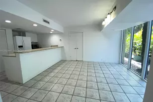 6414 E Miami Lakes Dr E, Miami Lakes, FL 33014 - Photo 17