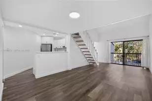 9429 Fontainebleau Blvd, Miami, FL 33172 - Photo 5