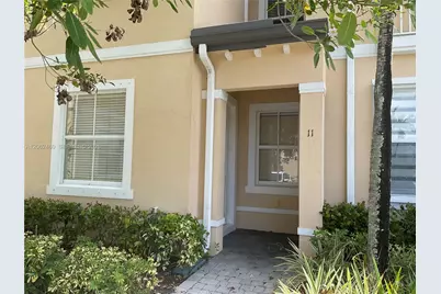2885 SE 1st Dr #11, Homestead, FL 33033 - Photo 1