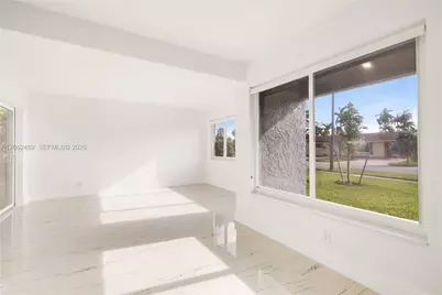 2111 N 14th Ct, Hollywood, FL 33020 - Photo 7