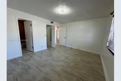 8630 SW 3rd St #101, Pembroke Pines, FL 33025 - Photo 13