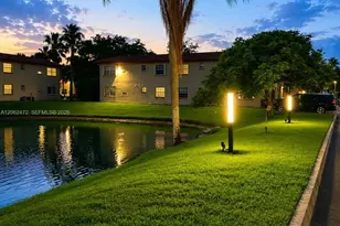 8630 SW 3rd St, Pembroke Pines, FL 33025 - Photo 27