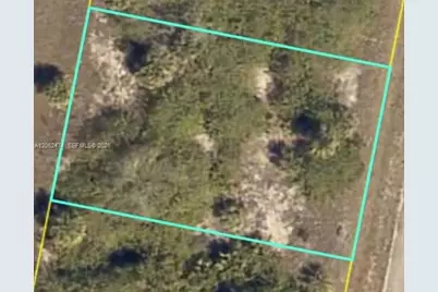 820 Berkshire, Labelle, FL 33935 - Photo 1
