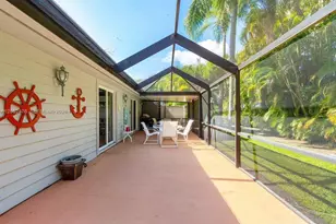 6879 Palm Grove Ct, Palm Beach Gardens, FL 33418 - Photo 45