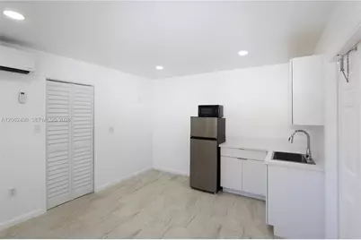 13797 SW 20th St, Miami, FL 33175 - Photo 9