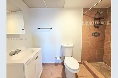 319 NE 14th Ave #702, Hallandale Beach, FL 33009 - Photo 29