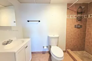 319 NE 14th Ave, Hallandale Beach, FL 33009 - Photo 29