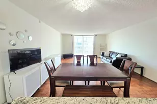 319 NE 14th Ave, Hallandale Beach, FL 33009 - Photo 11