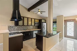 10398 Orange Ct, Pembroke Pines, FL 33026 - Photo 45