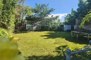 836 NW 98th St, Miami, FL 33150 - Photo 13