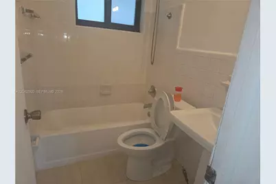 836 NW 98th St, Miami, FL 33150 - Photo 17