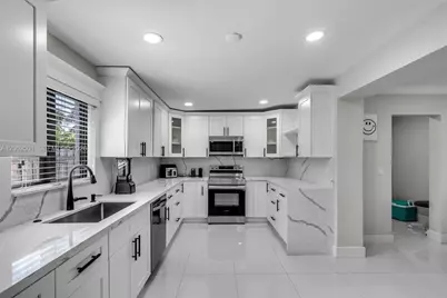3609 SW 23rd St, Fort Lauderdale, FL 33312 - Photo 3