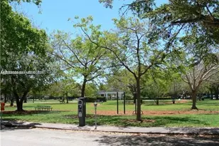 6580 Santona St, Coral Gables, FL 33146 - Photo 23