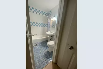 6580 Santona St #A39, Coral Gables, FL 33146 - Photo 17