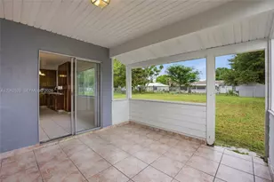 205 SW Kentwood Rd, Port Saint Lucie, FL 34953 - Photo 25