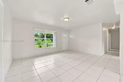 205 SW Kentwood Rd, Port Saint Lucie, FL 34953 - Photo 7