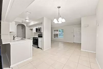 365 NW Curtis St, Port Saint Lucie, FL 34983 - Photo 9