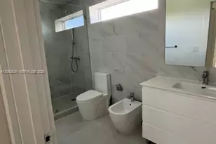 816 84th St, Miami Beach, FL 33141 - Photo 19
