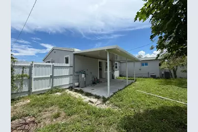 9016 NW 35th Ct, Miami, FL 33147 - Photo 9
