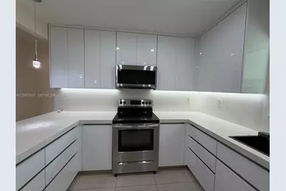 9016 NW 35th Ct, Miami, FL 33147 - Photo 5