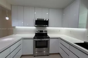 9016 NW 35th Ct, Miami, FL 33147 - Photo 5