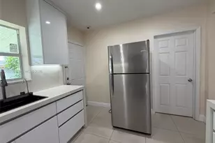 9016 NW 35th Ct, Miami, FL 33147 - Photo 7