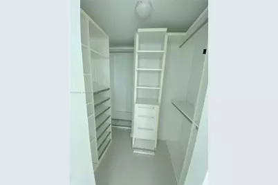 1300 S Miami Ave #2105, Miami, FL 33130 - Photo 17