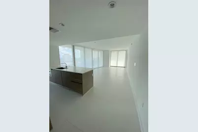 1300 S Miami Ave #2105, Miami, FL 33130 - Photo 21