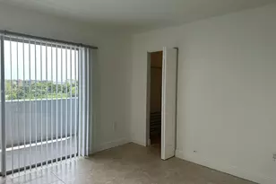 9359 Fontainebleau Blvd, Miami, FL 33172 - Photo 13