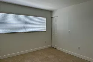 9359 Fontainebleau Blvd, Miami, FL 33172 - Photo 11