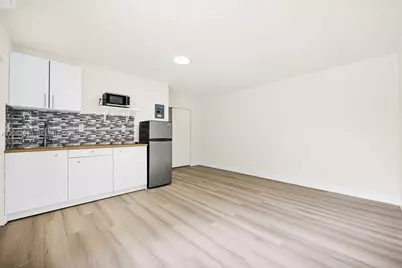 7710 NW 6th Ct, Pembroke Pines, FL 33024 - Photo 15