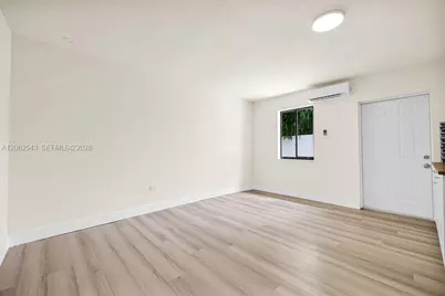 7710 NW 6th Ct, Pembroke Pines, FL 33024 - Photo 17