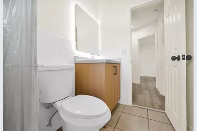 7710 NW 6th Ct, Pembroke Pines, FL 33024 - Photo 9