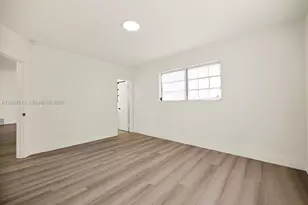 7710 NW 6th Ct, Pembroke Pines, FL 33024 - Photo 17