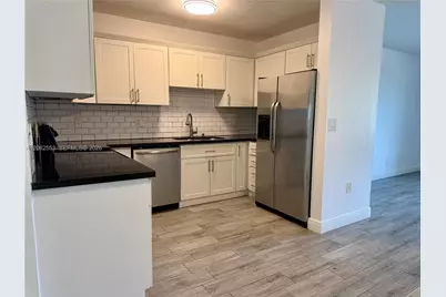 3310 SW 92nd Pl #N/A, Miami, FL 33165 - Photo 3
