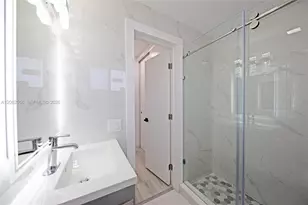 350 75th St, Miami Beach, FL 33141 - Photo 21