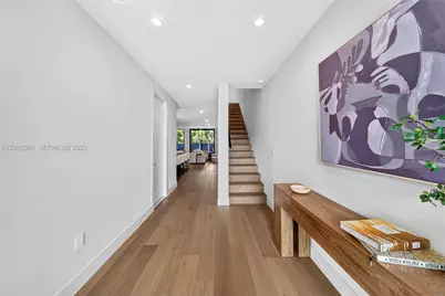 1034 SW 11th Ave, Miami, FL 33130 - Photo 7