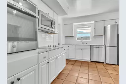 10015 SW 85th Ter, Miami, FL 33173 - Photo 3
