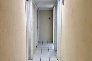 5625 W 20th Ave, Hialeah, FL 33012 - Photo 27