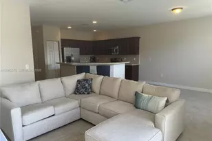 1015 NE 208th St, Miami, FL 33179 - Photo 5
