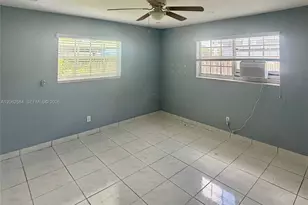 7710 NW 5th St, Pembroke Pines, FL 33024 - Photo 11