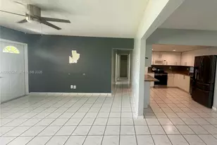 7710 NW 5th St, Pembroke Pines, FL 33024 - Photo 5