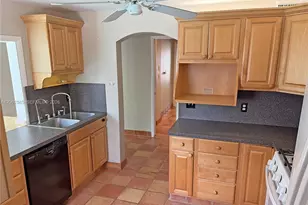 723 Valley Forge Rd, West Palm Beach, FL 33405 - Photo 23